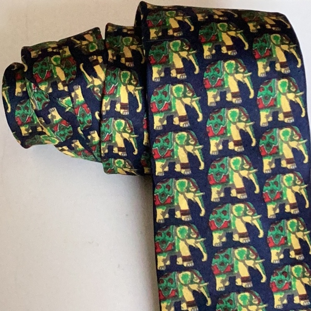 RASi Pure Silk Elephant Patterned Tie - Picture 2 of 7